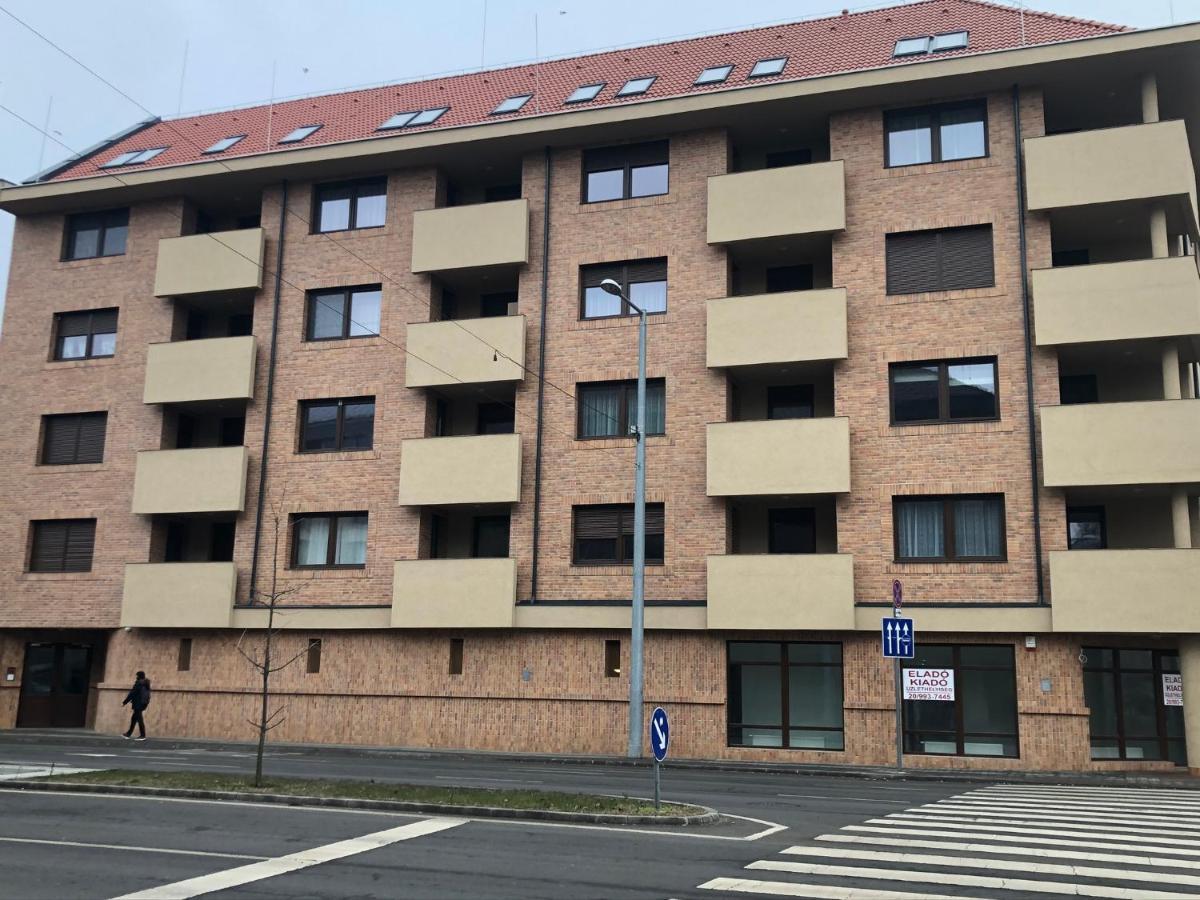 דברצן Diamond Apartman מראה חיצוני תמונה